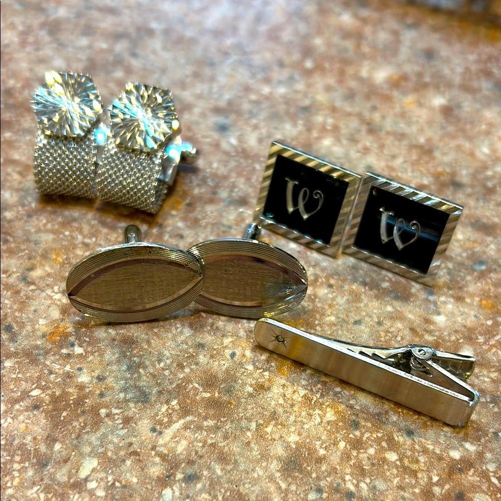Vintage cuff links and tie clip